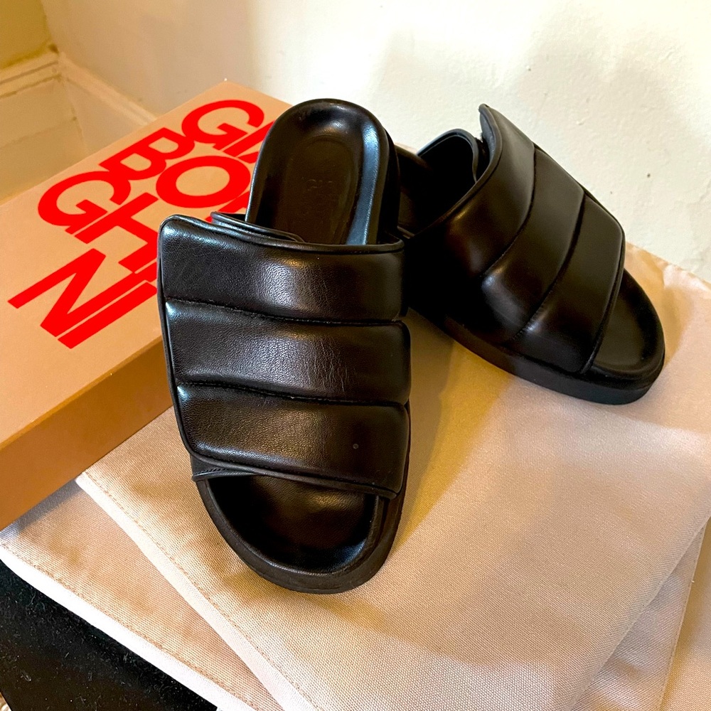 GIA BORGHINI Black leather slides / slip ons 37.5 EUC